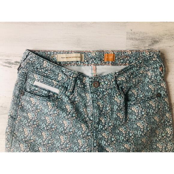 Anthropologie Pilcro and the Letterpress Floral Denim Crop Jeans sz 26 - Picture 3 of 3
